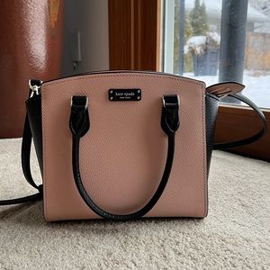 Kate Spade jeanne small satchel, gently used in great condition!